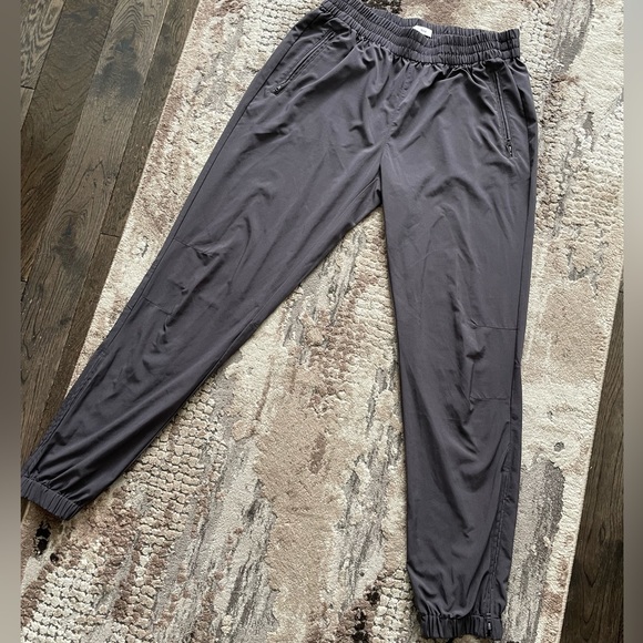 Aritzia Tna Pants - Picture 2 of 3